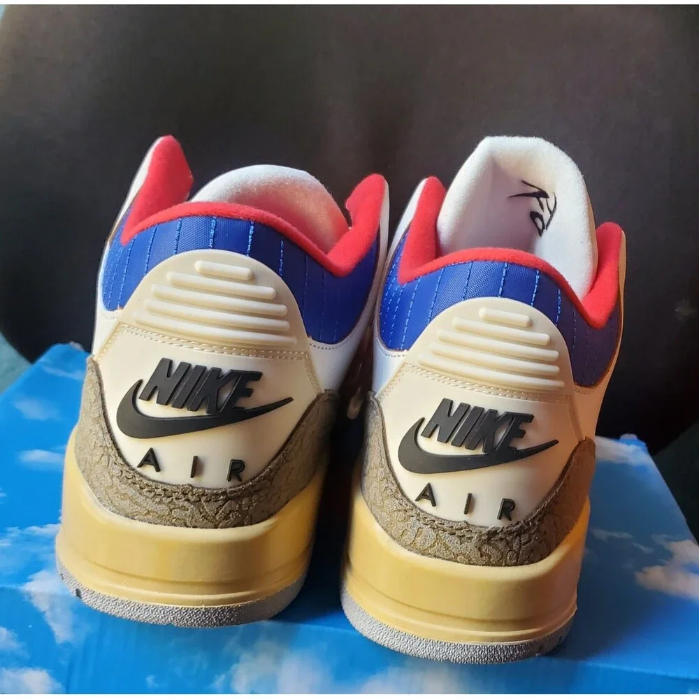 Air Jordan 3 Retro Seoul 2.0. Size 11